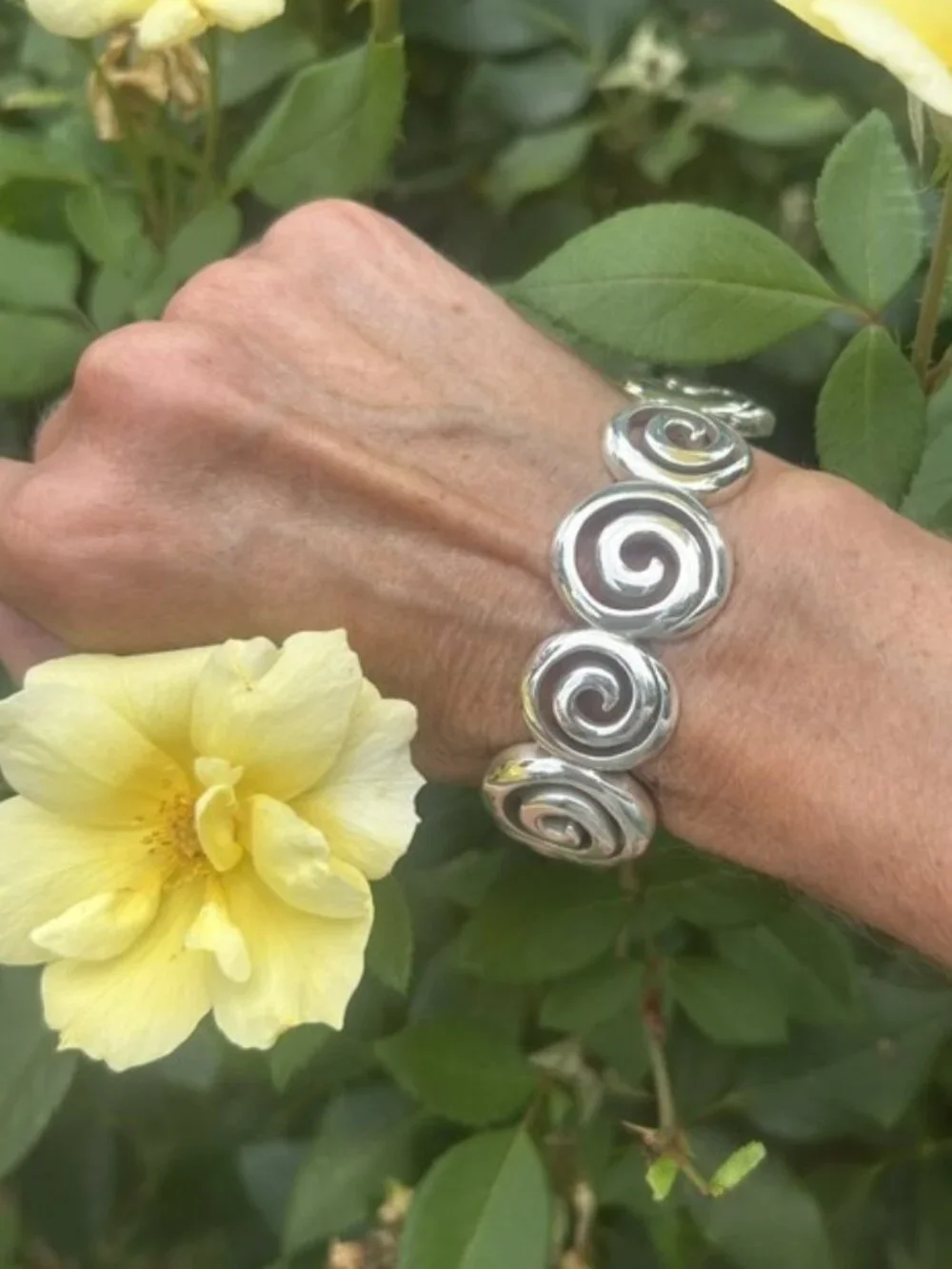 BRIGHTON “VERTIGO” Silver Swirl Hinged BRACELET